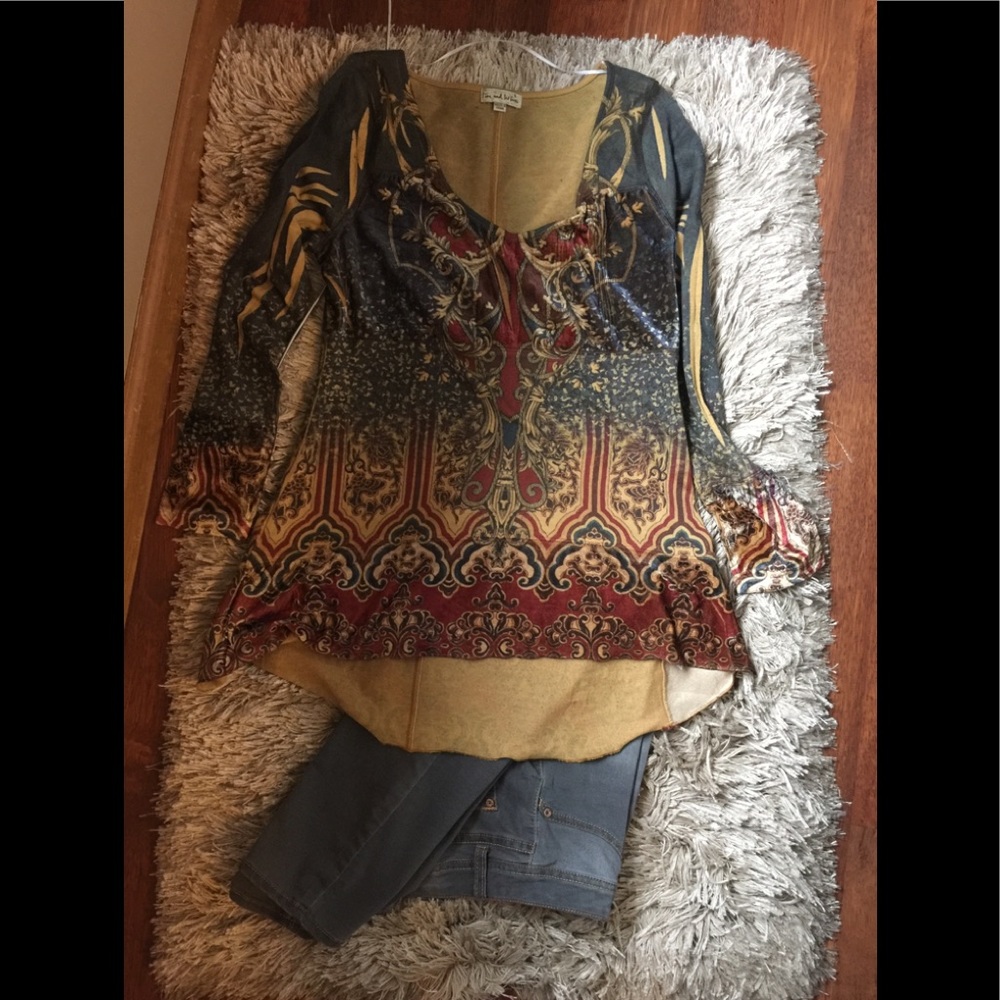 Live and Let Live Tunic. Sz lg